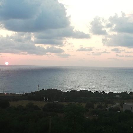 La Vecchia Badessa A Due Passi Dal Mare Apartamento Macari Exterior foto