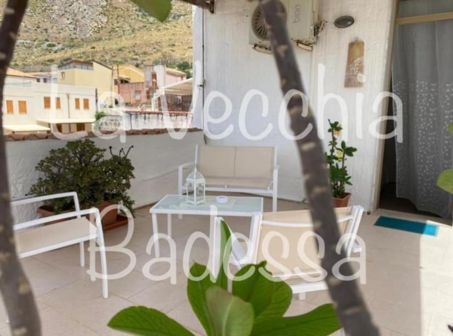 La Vecchia Badessa A Due Passi Dal Mare Apartamento Macari Exterior foto