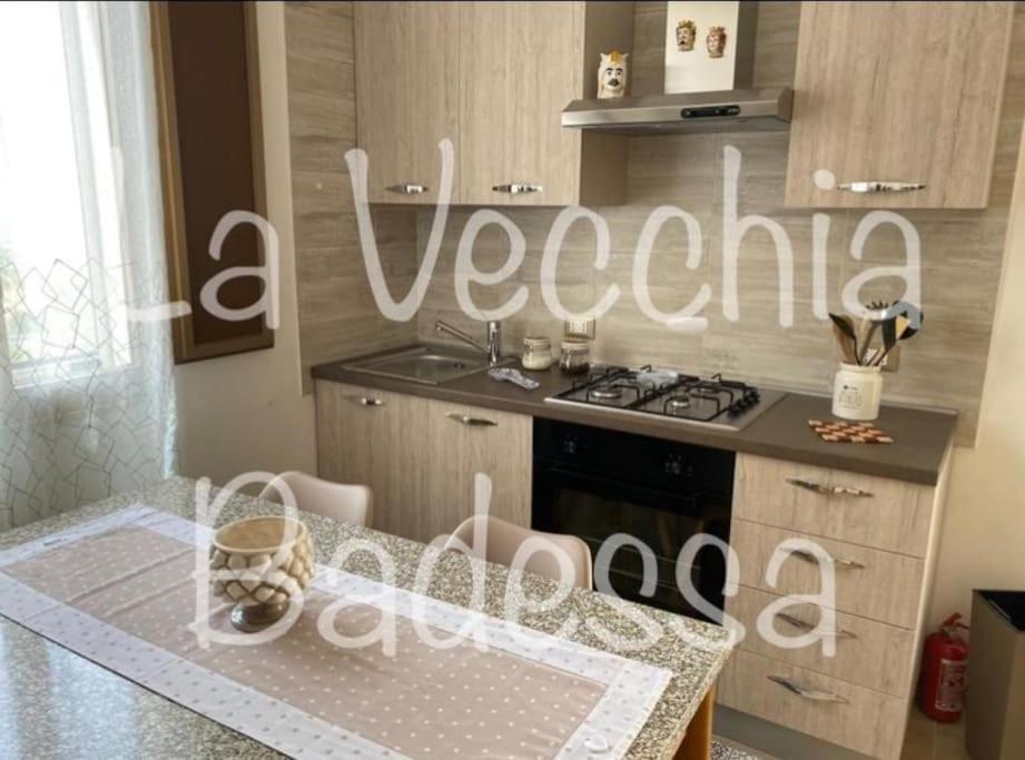 La Vecchia Badessa A Due Passi Dal Mare Apartamento Macari Exterior foto